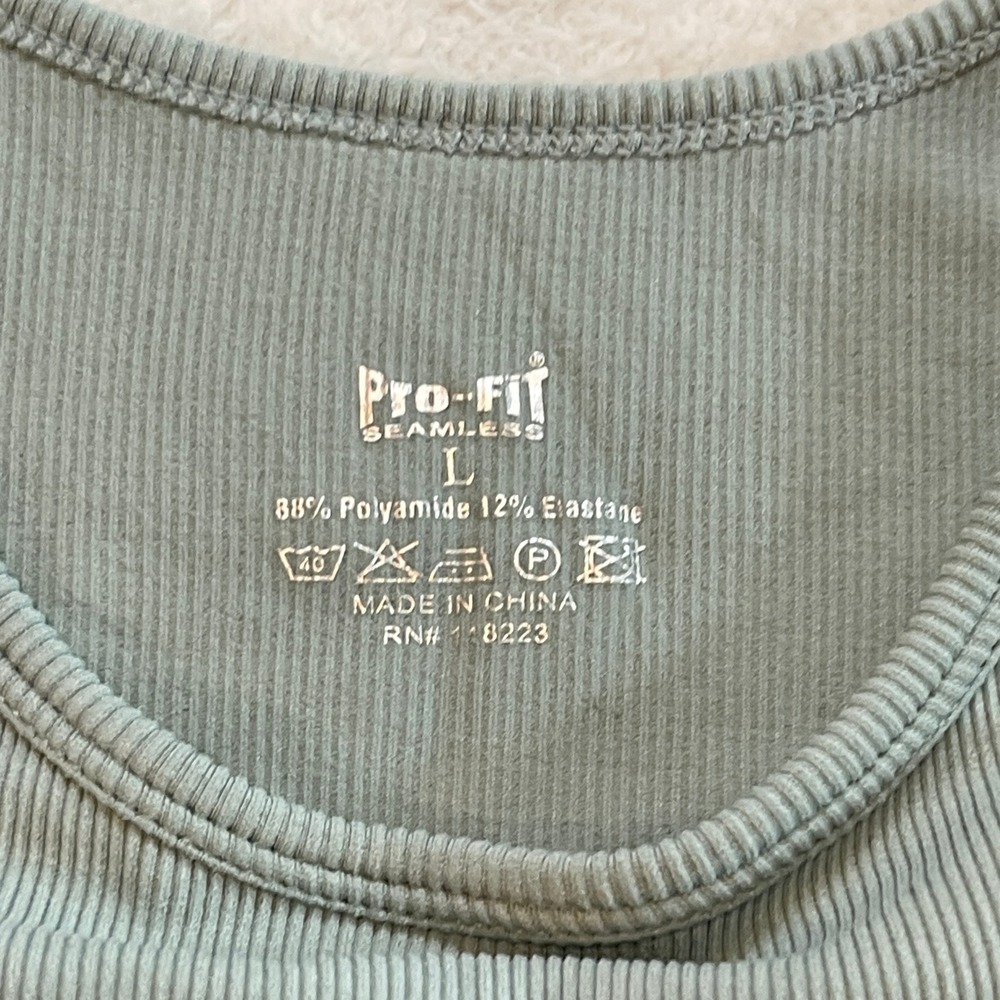Pro-Fit Seamless Ribbed Crop Tank Top Sage Green Large Athletic Yoga Workout